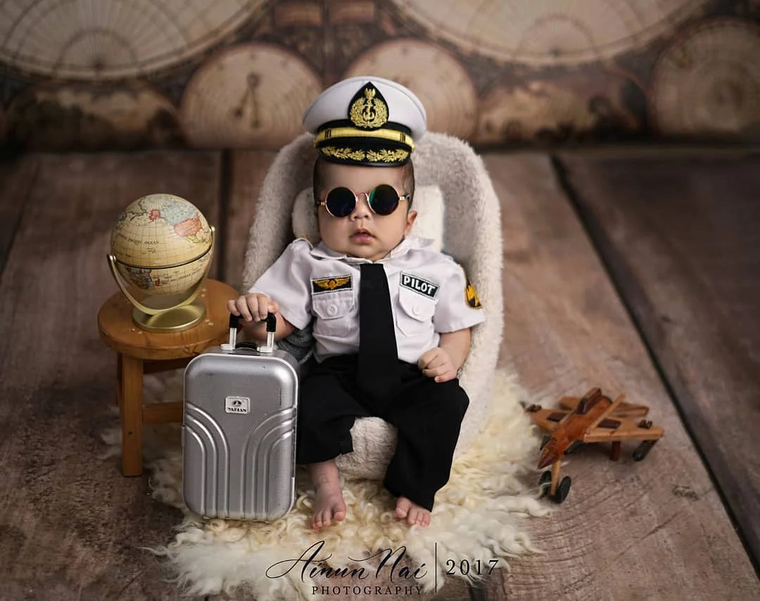 Newborn Photography Props Gentlemen Flat Hat Bow tie Set Costume Mini Computer Glasses Suitcases Baby Decor goods Accessories