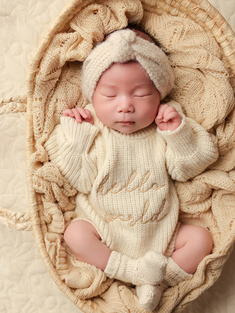 Newborn Photography Props Kit Knitted Baby Jumpsuit+pompom Cap Cute Teddy Bear Doll with Headband Lace Pillow Studio Photo Props