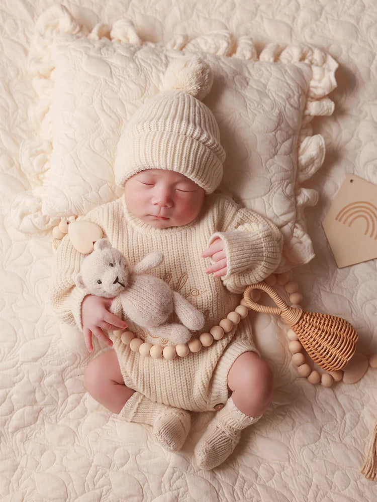 Newborn Photography Props Kit Knitted Baby Jumpsuit+pompom Cap Cute Teddy Bear Doll with Headband Lace Pillow Studio Photo Props